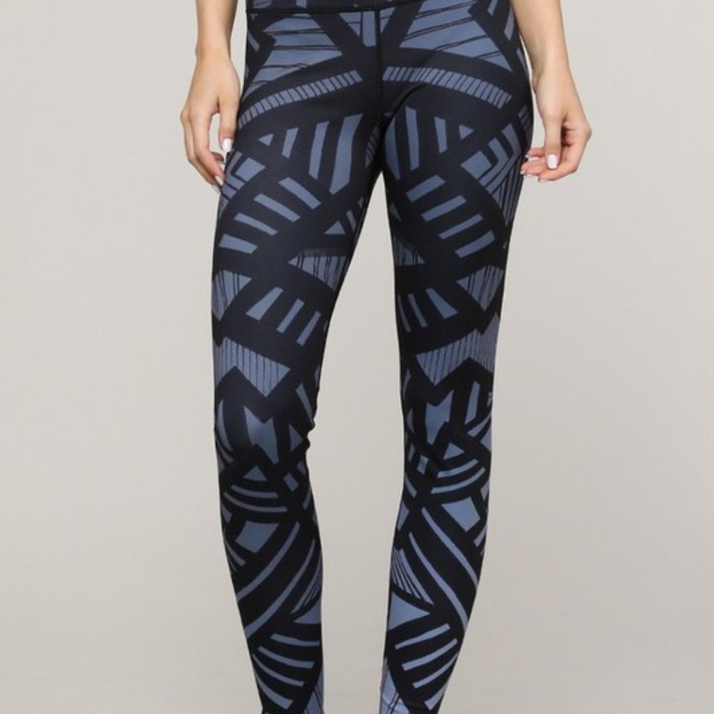 Active Geometric Lines Sports Leggings